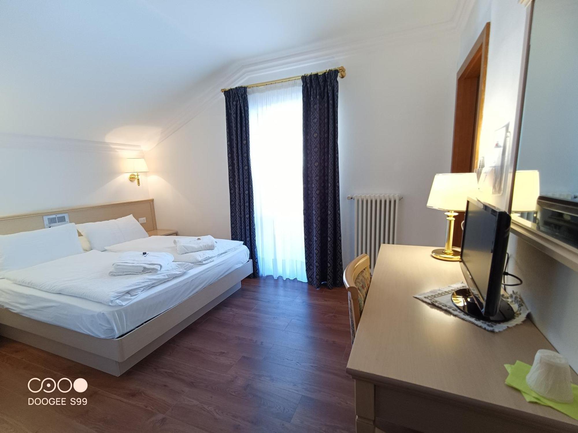 Park Hotel Arnica Фалькаде Экстерьер фото