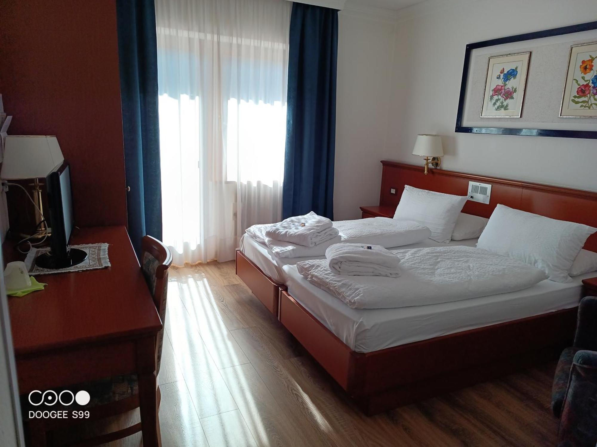 Park Hotel Arnica Фалькаде Экстерьер фото